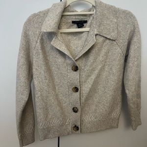 Tahari sweater / cardigan